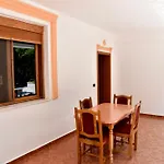 Apartment Gridi- Me Qera