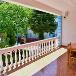 Apartment Gridi- Me Qera *