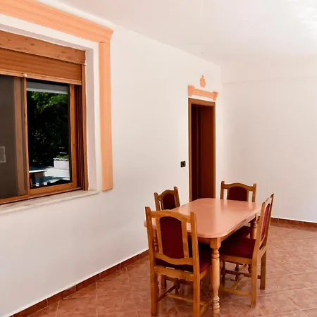 Appartamento Gridi- Me Qera