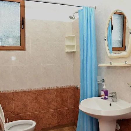 Gridi- Me Qera Appartement *