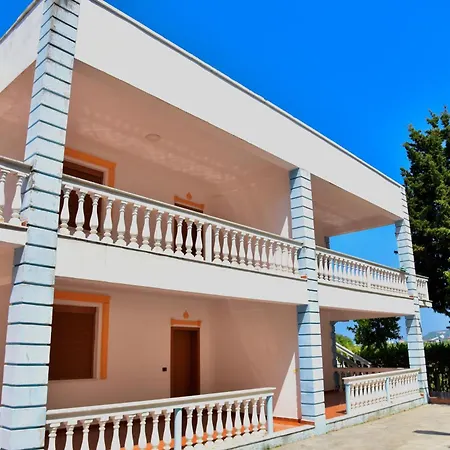 Appartement Gridi- Me Qera Spille