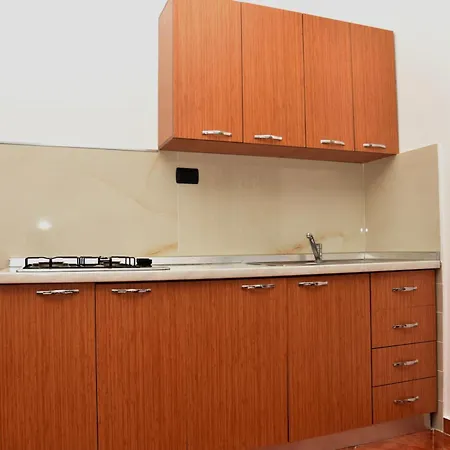 Gridi- Me Qera Apartamento Spille