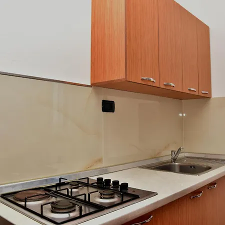 Gridi- Me Qera Apartamento Spille